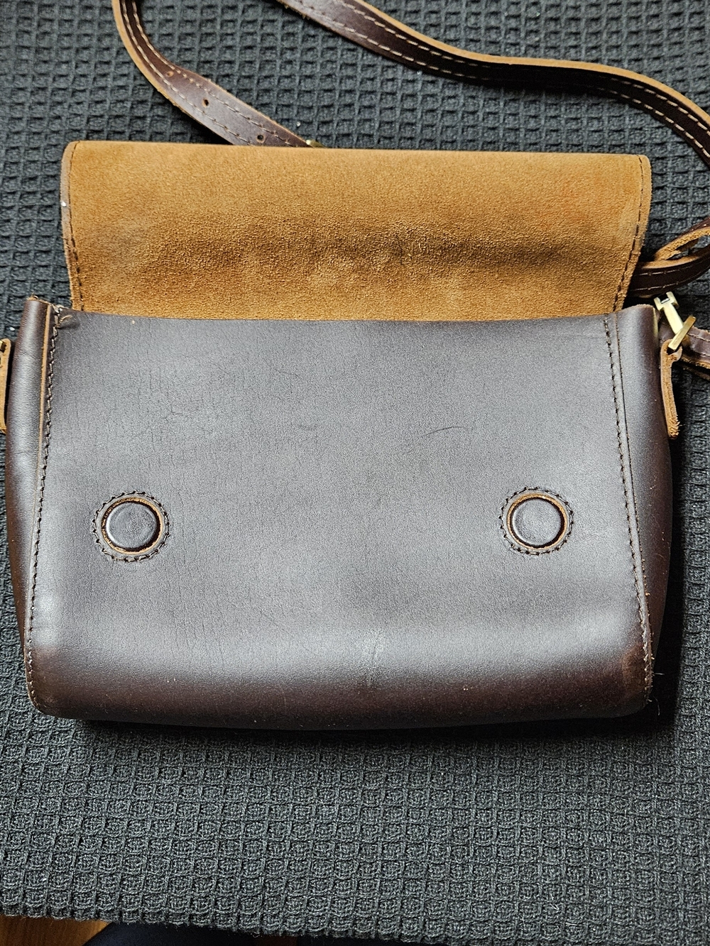 Portland Leather Brown Crossbody Bag - Picture 6 of 6